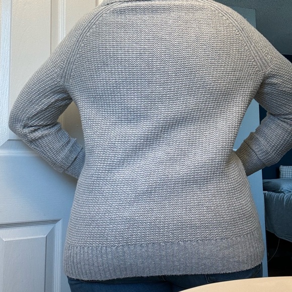 Market & Spruce Sweater - Picture 2 of 4